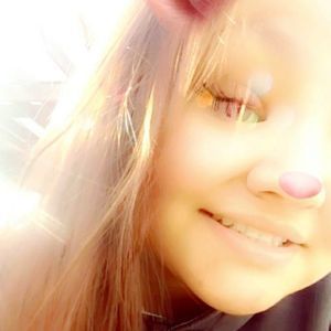 Meet your Posher, Leslie